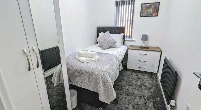 Modern House - 4 Bedrooms - FamilyFriendly, Забронировать Отель Отели Англии 3 звезды, 3*