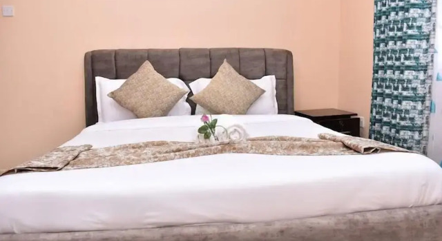 Апартаменты Executive A&B Cozy Apartments Kitale