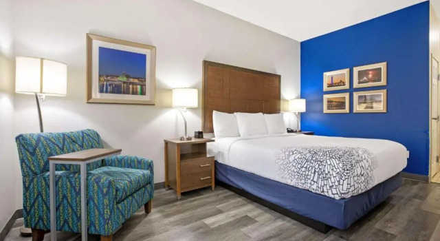 Номер Standard La Quinta by Wyndham NE Long Beach/Cypress