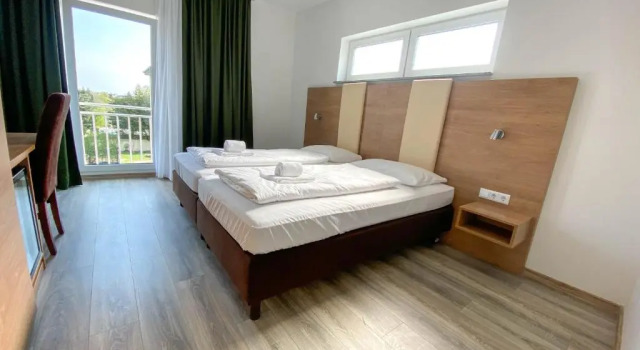 Limok Rooms