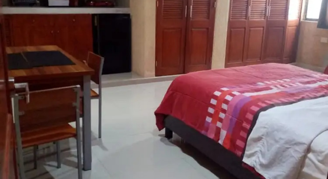Полулюкс Hotel La Casona Real