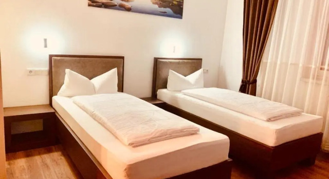 Двухместный номер Deluxe Pension Leona