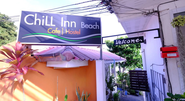 Chill Inn Beach Cafe & Hostel