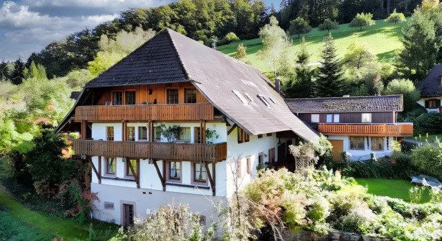 Номер Standard c 1 комнатой с балконом Room-small Holiday Cottage Ivy