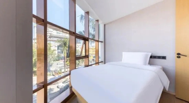 Люкс Deluxe Lavande Hotels Mangshi square downtown store