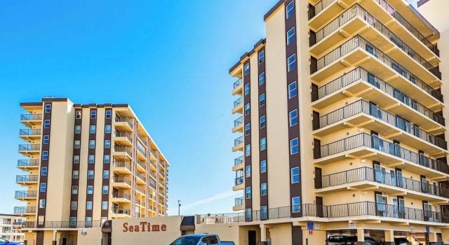 200 Yards to Shore! Quaint Ocean City Condo