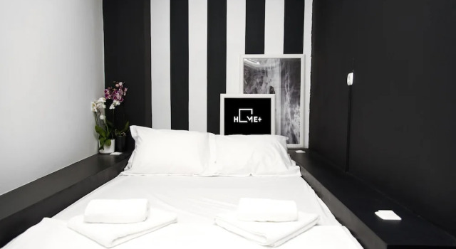 Home Plus Harmonia, Забронировать Отель Отели Афины с парковкой, рядом с Театр Каролос Коун "Театрон технис", Парковка