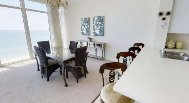 Sterling Beach Resort 3 Bedroom Apartment, Book Lejlighed Hoteller i Lower Grand Lagoon med parkering, Parkering