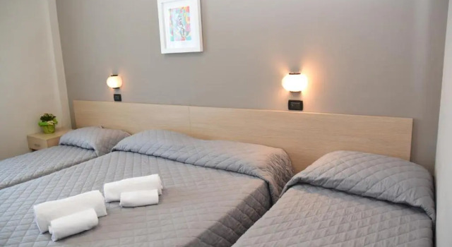 Четырёхместный номер Standard Hotel Excelsior