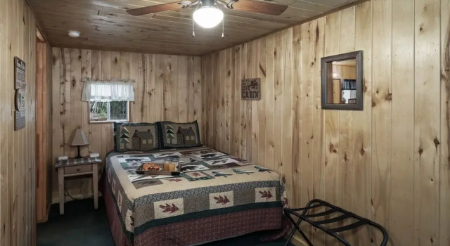 Cozy Bear Cabins, Varaa Hotelli Ruidoso New Mexico