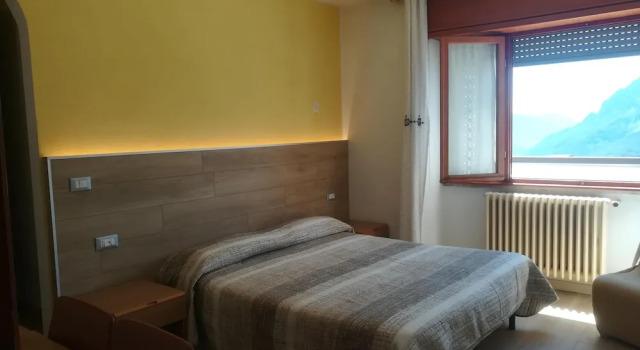 Albergo Ristorante Sargas, Забронировать Гостевой дом Чево Valcamonica