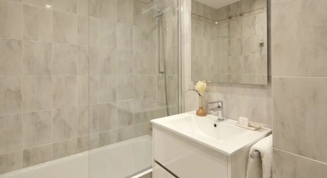 Zurriola Jazz Apartment by FeelFree Rentals, Забронировать Апартаменты/квартира Апартаменты Сан-Себастьян, рядом с Собор Доброго Пастыря, Апартаменты/квартира