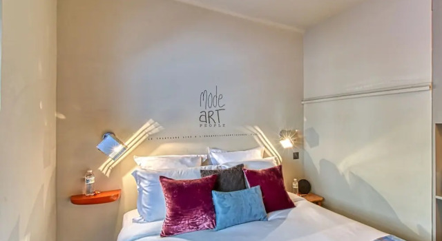 Amazing Chic Apt in Le Suquet by GuestReady, Забронировать Отель Отели Канн 3 звезды, рядом с Eglise Reformee de France, 3*