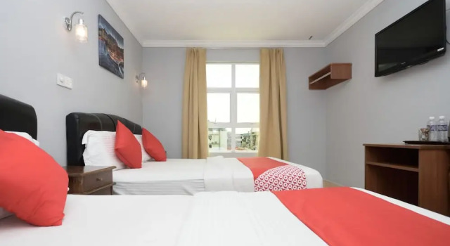 OYO 892 Hotel Grand Nadia, Prenota Hotel Labuan 