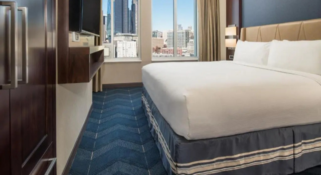 Двухместный люкс с 2 комнатами с видом на город Embassy Suites By Hilton Seattle Downtown Pioneer Square