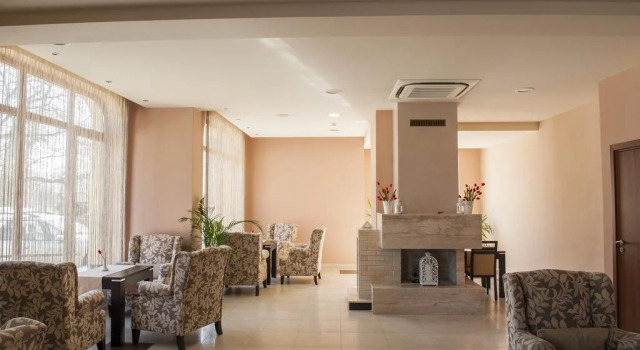 C Comfort Hotel & Wellness, Забронировать Отель Хисаря область Пловдив, рядом с Римская гробница в Хисаря