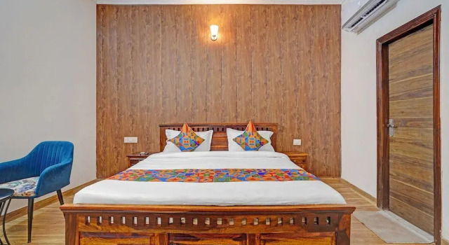 Номер Premium Fabhotel Hazel Town House