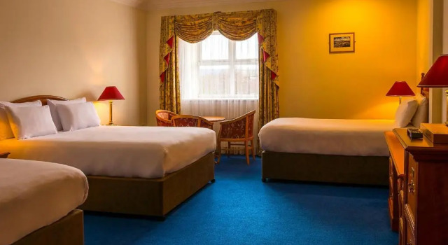 Трёхместный номер Standard Lady Gregory Hotel, Leisure Club & Beauty Rooms