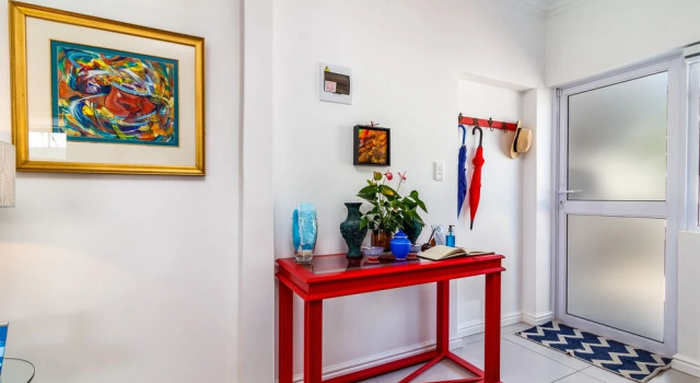Bleu Cobalt Cottage, Забронировать Дом для отпуска Коттеджи Франсхук, рядом с Franschhoek Monument, Коттедж