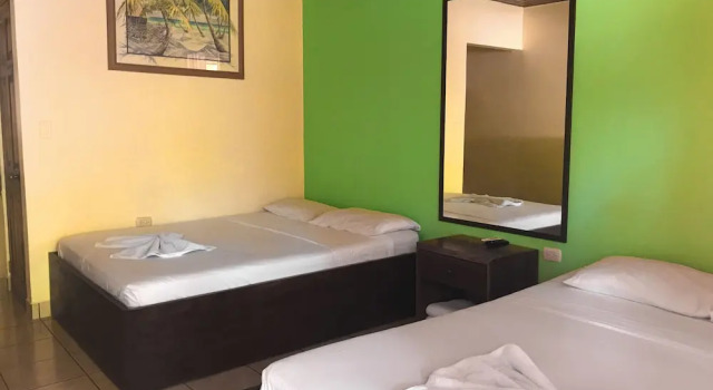 Четырёхместный номер Standard Hotel Alkamar