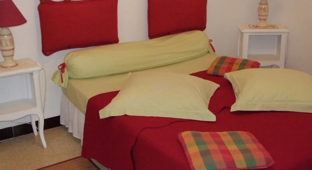 Luxurious Holiday Home with Pool in Pertuis France, Book Hotel Hoteller i Pertuis med pool, Swimmingpool