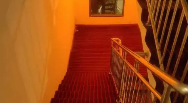 Ruoergei Baihailuo Hotel