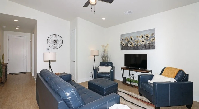 Tranquil Modern Haven 2 Bedroom Home, Book Feriehus Villaer i Grand Junction, Villa