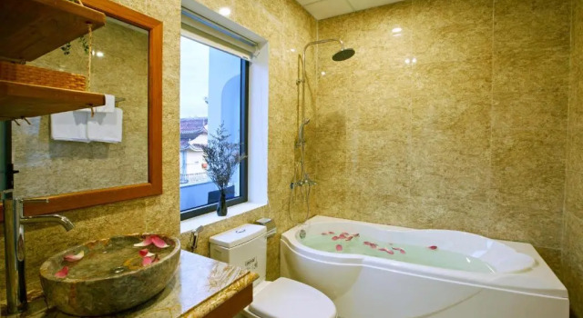 Семейный номер Standard с балконом Zen Hoian Villa