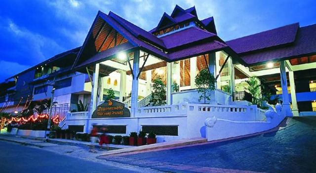 Кровать в общем номере BP Chiangmai City Hotel