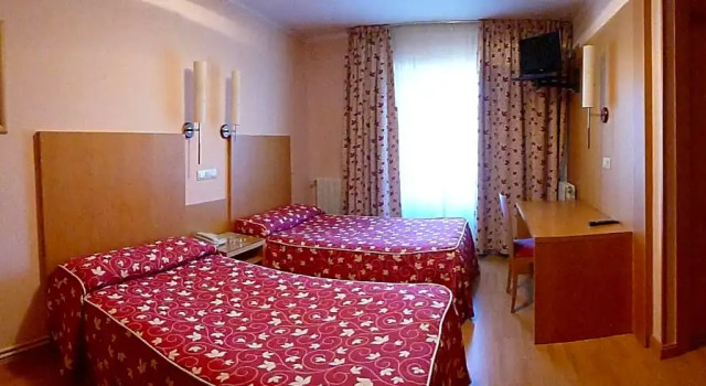 Одноместный номер Economy Hotel Alisa