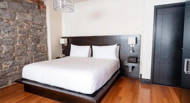 Двухместный номер Deluxe Le Petit Hôtel Vieux-Montréal - Saint-Paul by Gray Collection