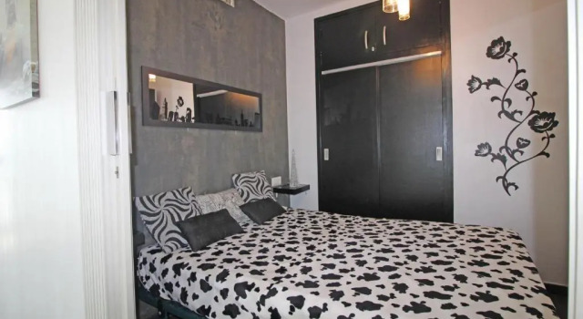 Basic Comfort Studio Manhattan, Забронировать Отель Отели Alt Empordà с парковкой, Парковка