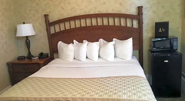 Двухместный люкс Deluxe Island House Historic Vacation Rentals