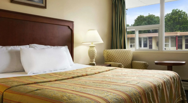 Knights Inn Burlington, Book Inn SPA Hotels in Ontario, SPA