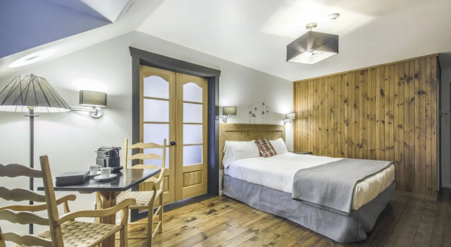 Люкс Deluxe Auberge du Lac Taureau et Condos