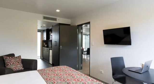 Апартаменты с 2 комнатами с балконом Quest Ponsonby Serviced Apartments