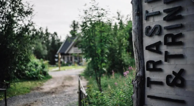 Trasti & Trine´s Lodge, Rezerwuj Hotel Hotele w Troms og Finnmark z parkingiem, Parking