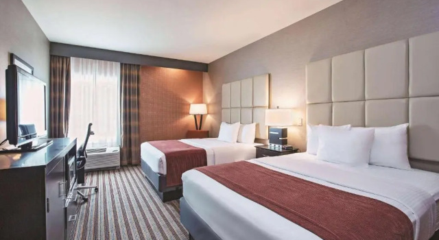 Четырёхместный номер Deluxe La Quinta by Wyndham Harrisburg-Hershey