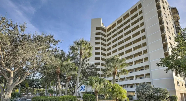 Luxe Beachfront Family Condo w/ Resort Amenities!