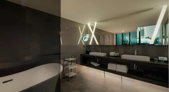 Четырёхместный номер Standard Дуплекс Starhaus Hotel