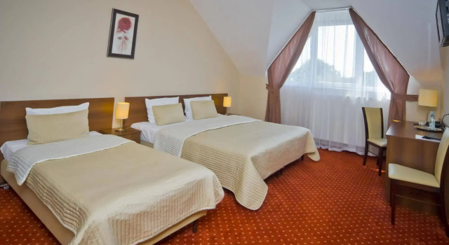 Hotel Kantoria, Prenota Hotel Hotel a Piccola Polonia con pasti, Mezza/completa pensione
