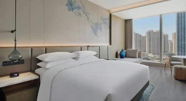Номер Superior Courtyard by Marriott Nantong