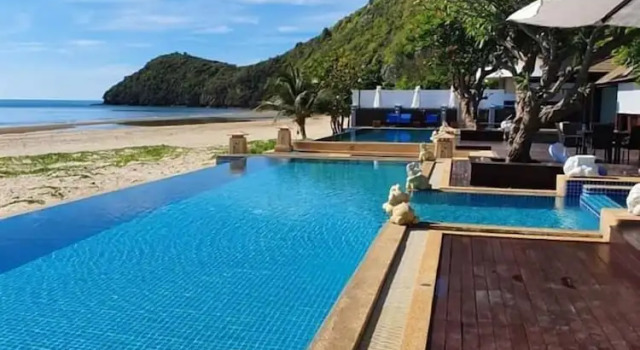 Двухместный номер Standard с балконом и с видом на море Amara Villa Khao Ka Lok
