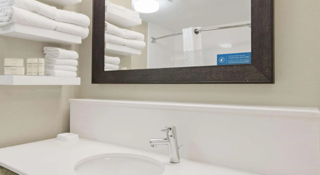 Standardowy czteroosobowy pokój Hampton Inn Mount Dora