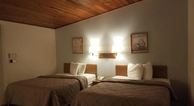 Budget Host Melody Lane, Boek Mini-hotel Hotels in Raton met parkeren, Parkeren