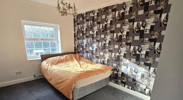 Spacious Central Home - Sleeps 7, Garden & Parking, Varaa Lomakoti Mökit kohteessa Merseyside, Mökki