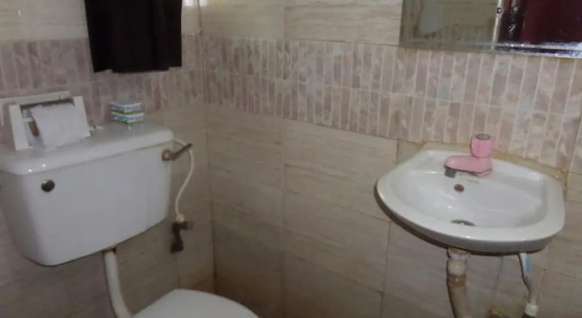 Люкс DC Bar & Suites