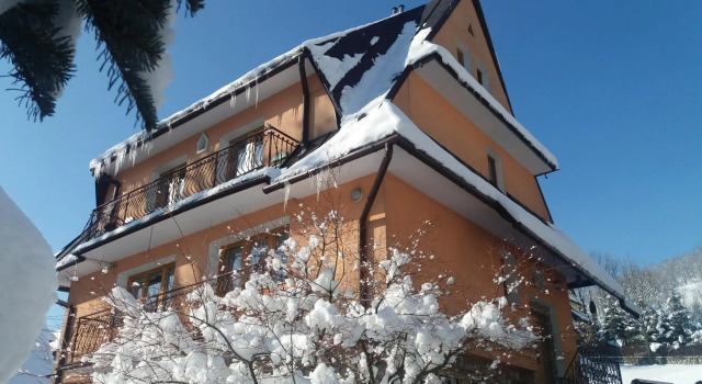 Harenda 13e, akceptujemy BON TURYSTYCZNY, Book Hotel Zakopane Tatras