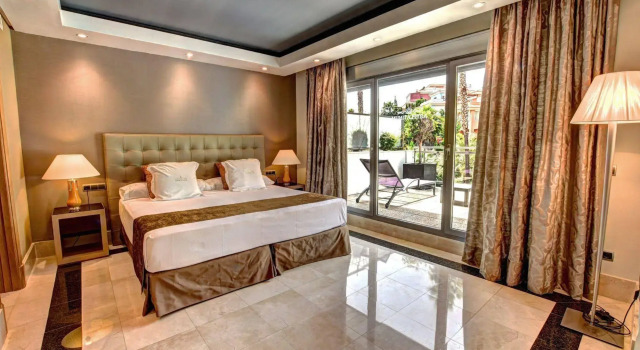 Artplatinum Suites & Apartments
