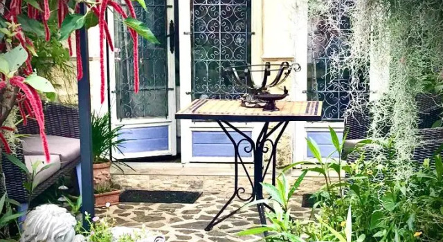 La Porte Bleue : Guest house Cosy & Jaccuzi